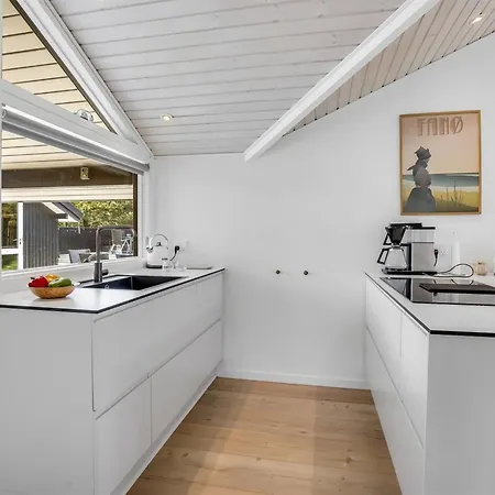 Ferienhaus Ubbe - 800m From The Sea By Interhome *