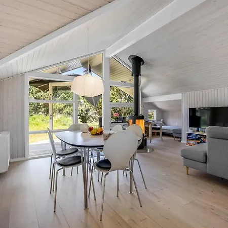 Ubbe - 800m From The Sea By Interhome *