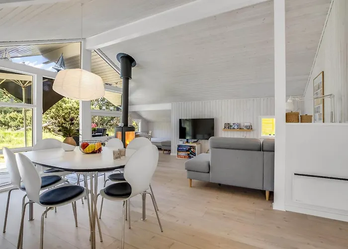 Ubbe - 800m From The Sea By Interhome