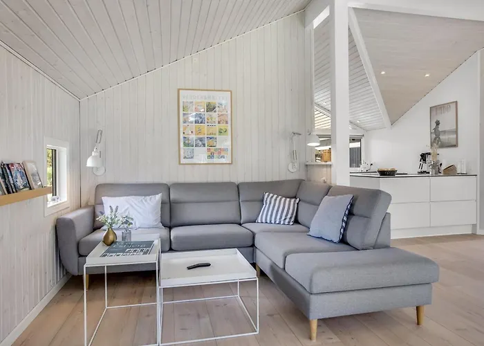 Holiday home Ubbe - 800m From The Sea By Interhome